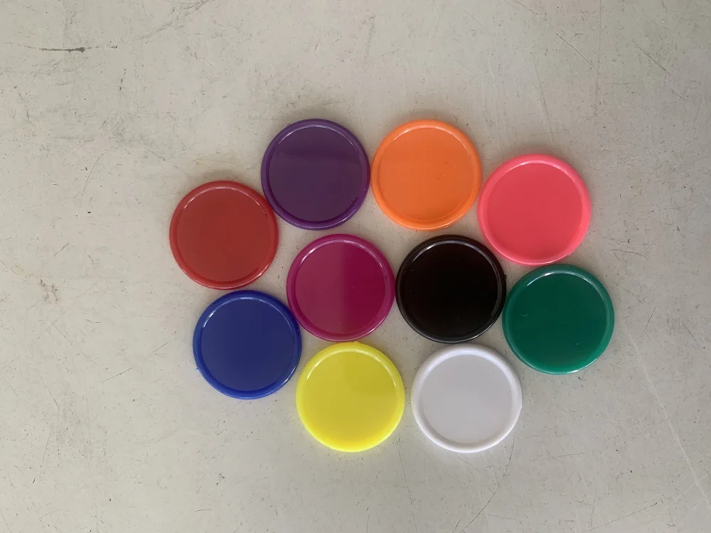 

100 Customize Plastic Chıpş Toy souvenirs Round Kids Game Töken Personalzed Memorial Budges Gift for fun