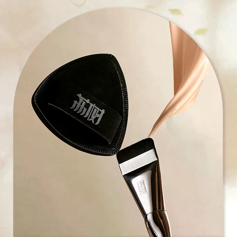 Pennello per fondotinta con una sola parola Pennello per contorno viso leggero e sottile Pennello per contorno piatto Pennelli per trucco in crema per fondotinta