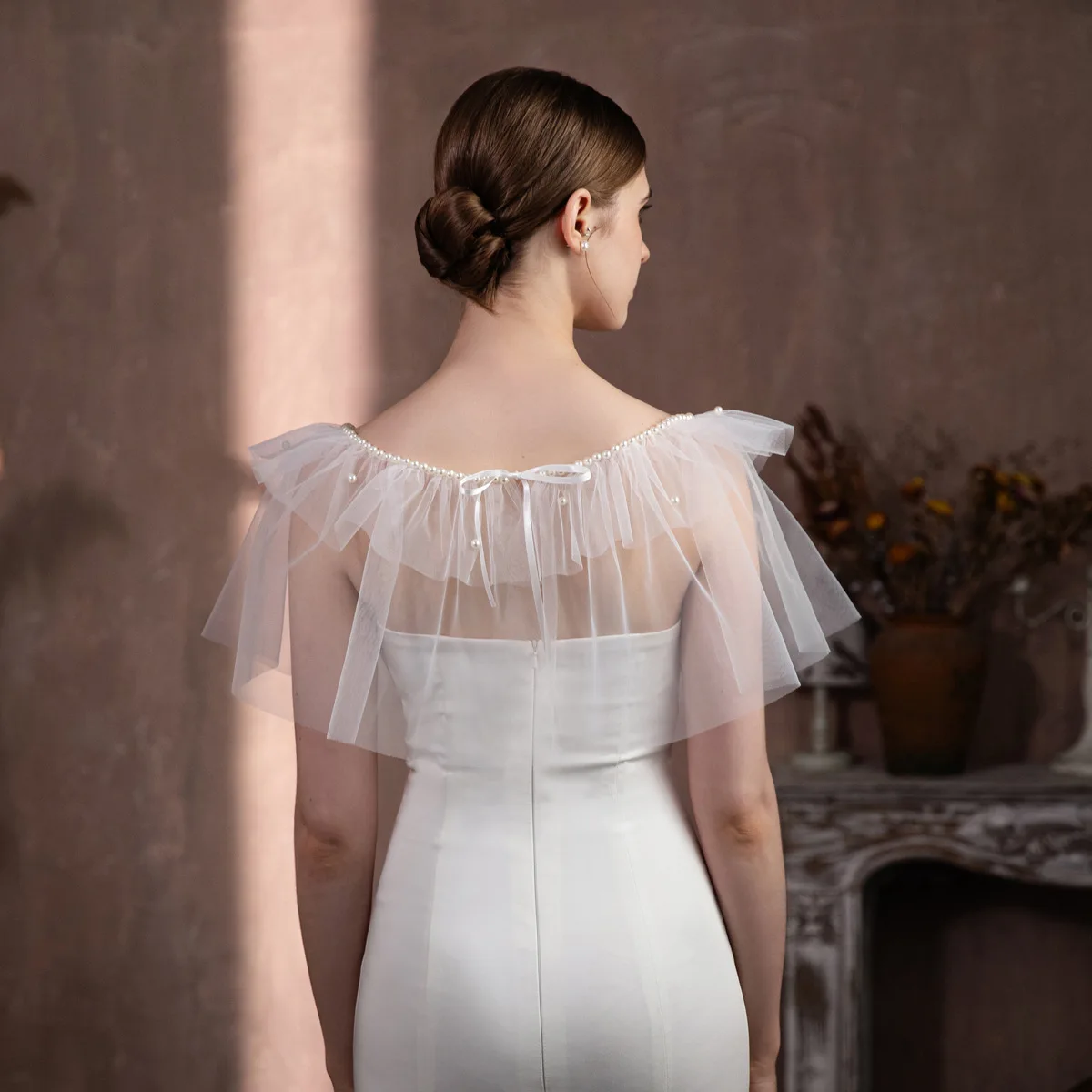 SLBRIDAL Eleganter Weißer Spitzenblumen-Brautschultertuch Hochzeitsschleier Hochzeitszubehör für Braut Hochzeit Damen – Detail 6