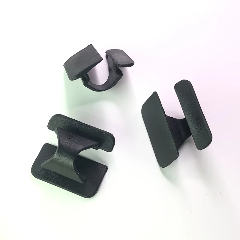 20x Bonnet Insulation Plastic Rivets Soundproofing Fixing Clips For Ford Fiesta Focus Mondeo Transit Fusion Kuga 1251866