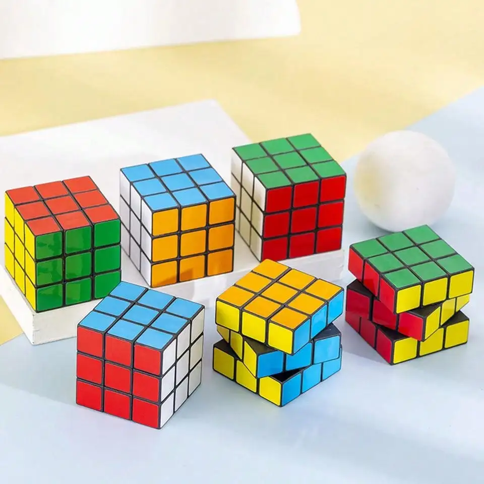 Cube créatif professionnel de 5.3cm pour enfant, jouet One Piece Fidget, idéal comme cadeau d\'anniversaire ou de vacances