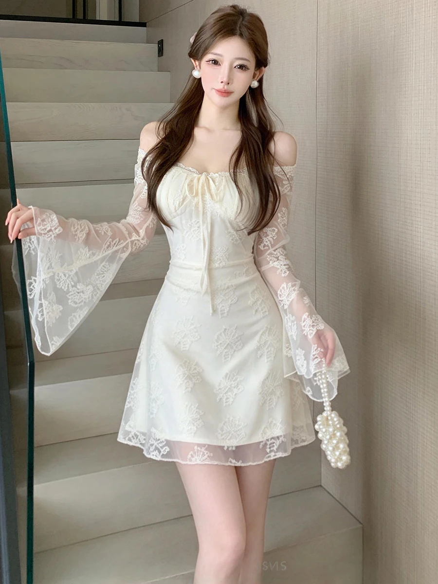 Elegant Pure Desire Sexy Square Collar Bell Sleeve Lace Gored A-Line Short Skirt with Drawstring Waist Cinching Princess Dress