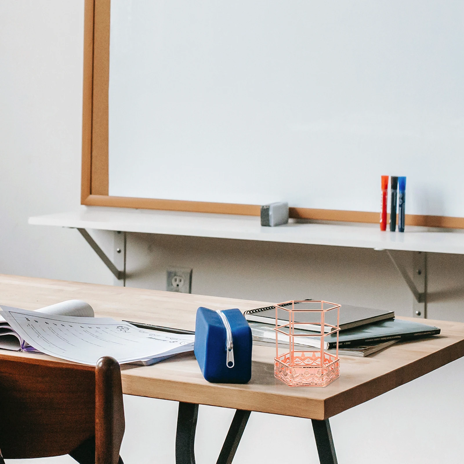 

Rose Gold Pen Holder Wrought Iron Pencil Organizer Desktop Brush Container Stationery Cup For Office Makeup Brushes Metal