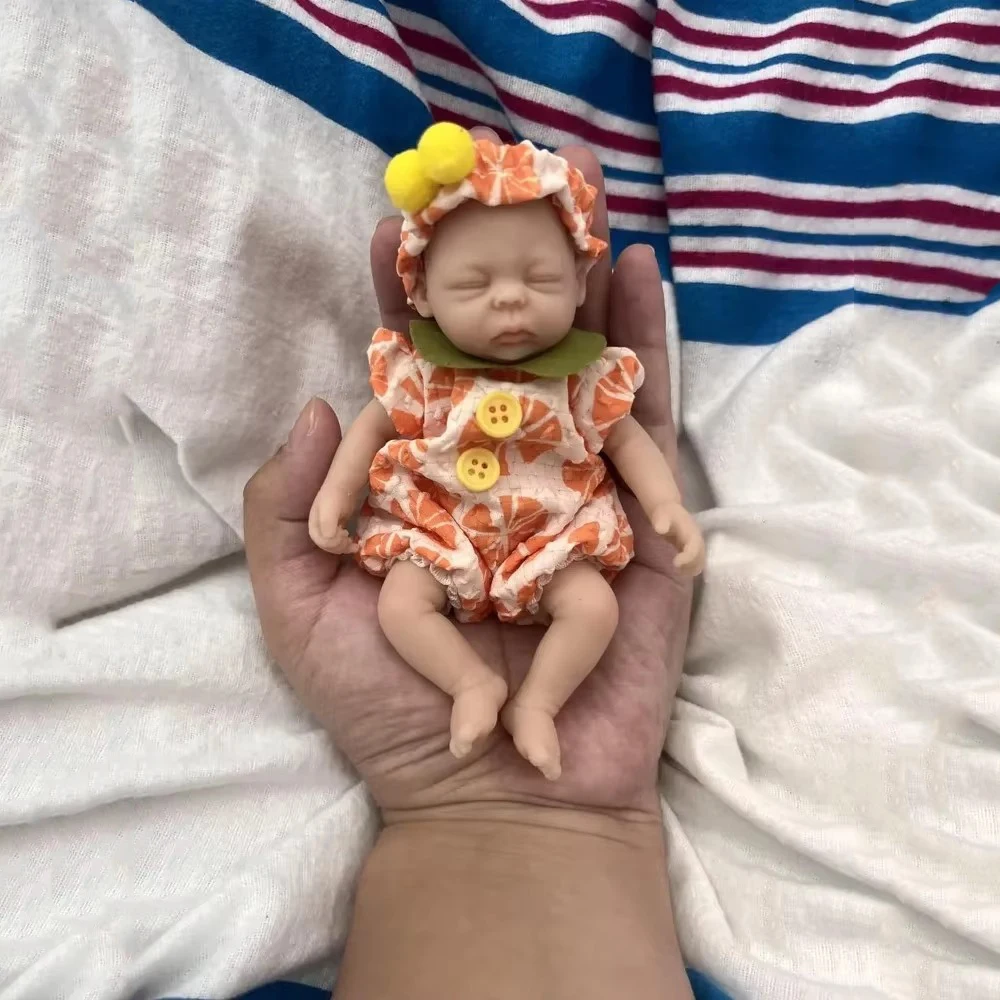 

6 Inch Reborn Baby Doll Silicone Full Body Realistic Newborn Doll with Clothes