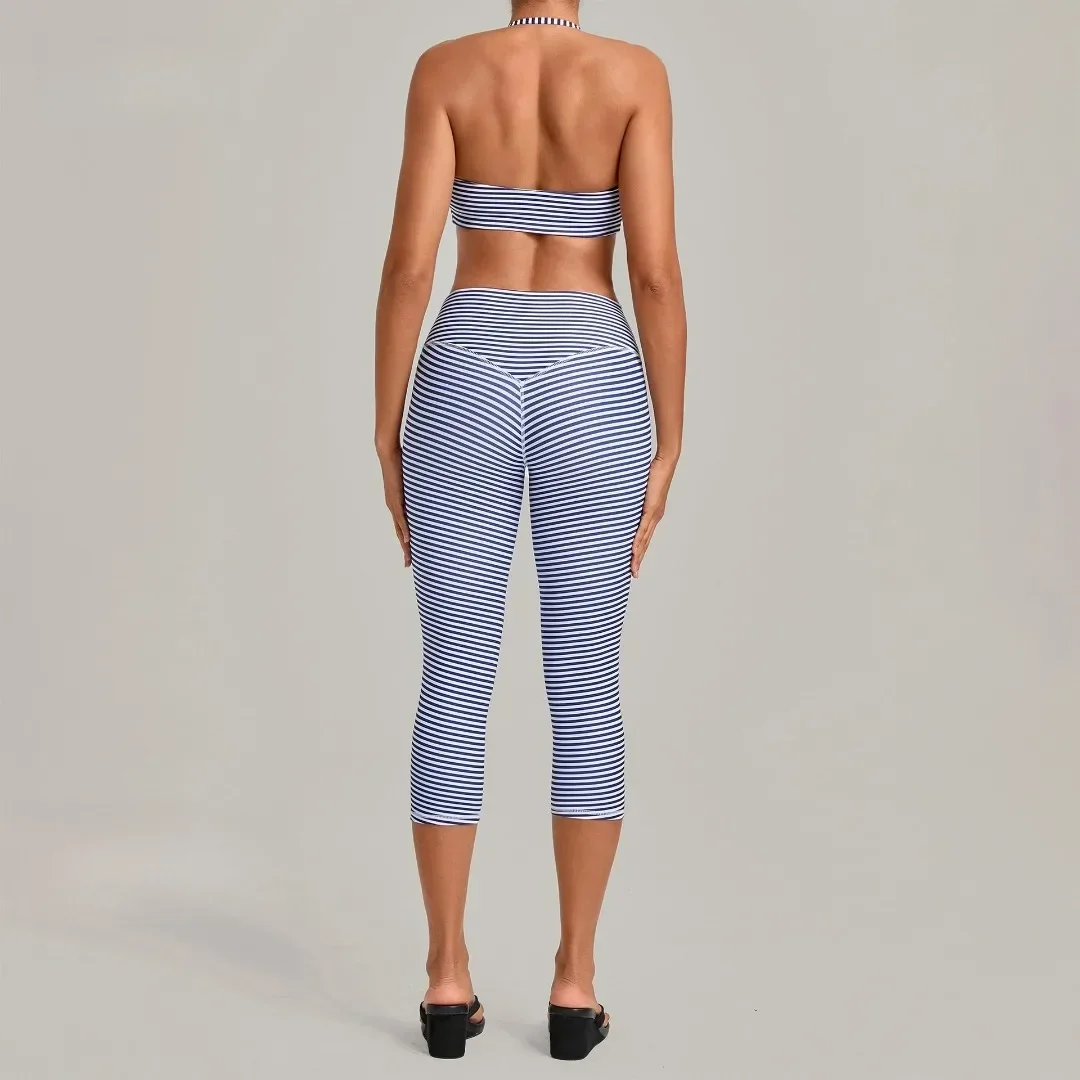 Women's Seamless Yoga Set Sports Fitness Gym Slim-fit Beautiful Back Halter Bra Suits Running Workout Hip Lift Capri Pants Sets