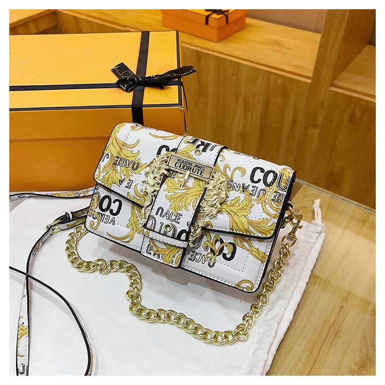 

Stylish Minimalist Leather Clutch Purse - Luxury Designer Crossbody Bag Women's Vintage Letter Logo Large Capacity Shopper