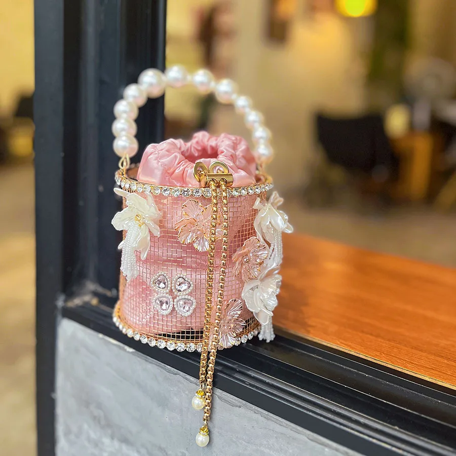 

Сумочка с металлическим цветком и бисером, блестящая сумка-корзина для овощей с бриллиантами воды, сумка для банкета, сумка-мессенджер с цепочкой