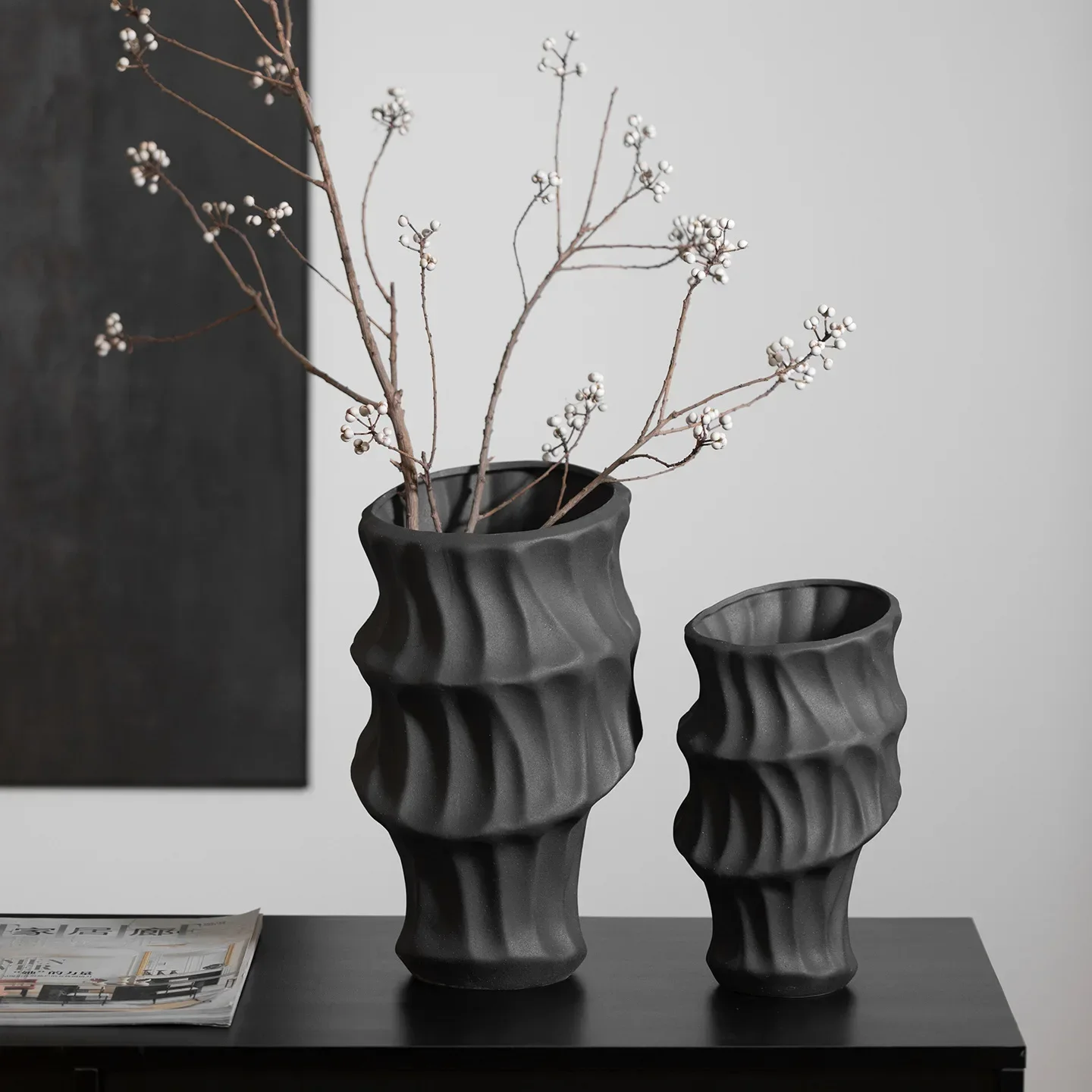 Black Pleated Ceramic Vase Handmade Earthenware Pot Flower Vase Floral Arrangement Flowerpot Home Decoration Accessories