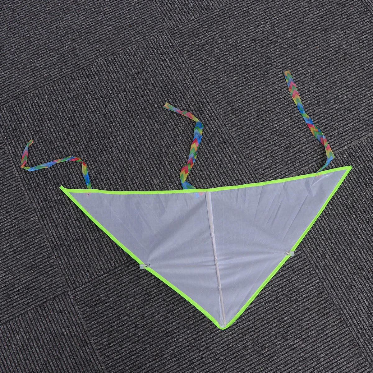 DIY グラフィティペインティングカイト 75x75cm 50m ラインプレート 子供向けのアウトドアアクティビティ 興味を育む 運動を促進する