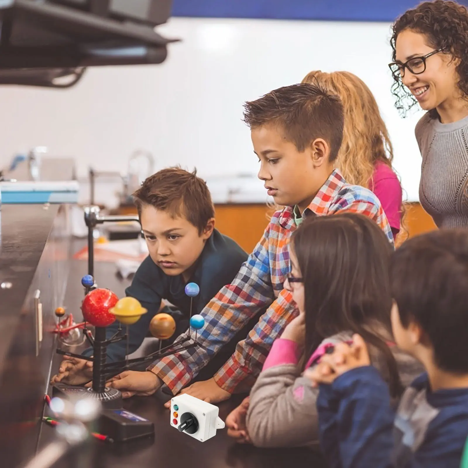1Set Bordo occupato per bambini Manopola a tre colori Luce educativa Attività cognitiva Apprendimento precoce Sviluppo Scheda occupata interattiva