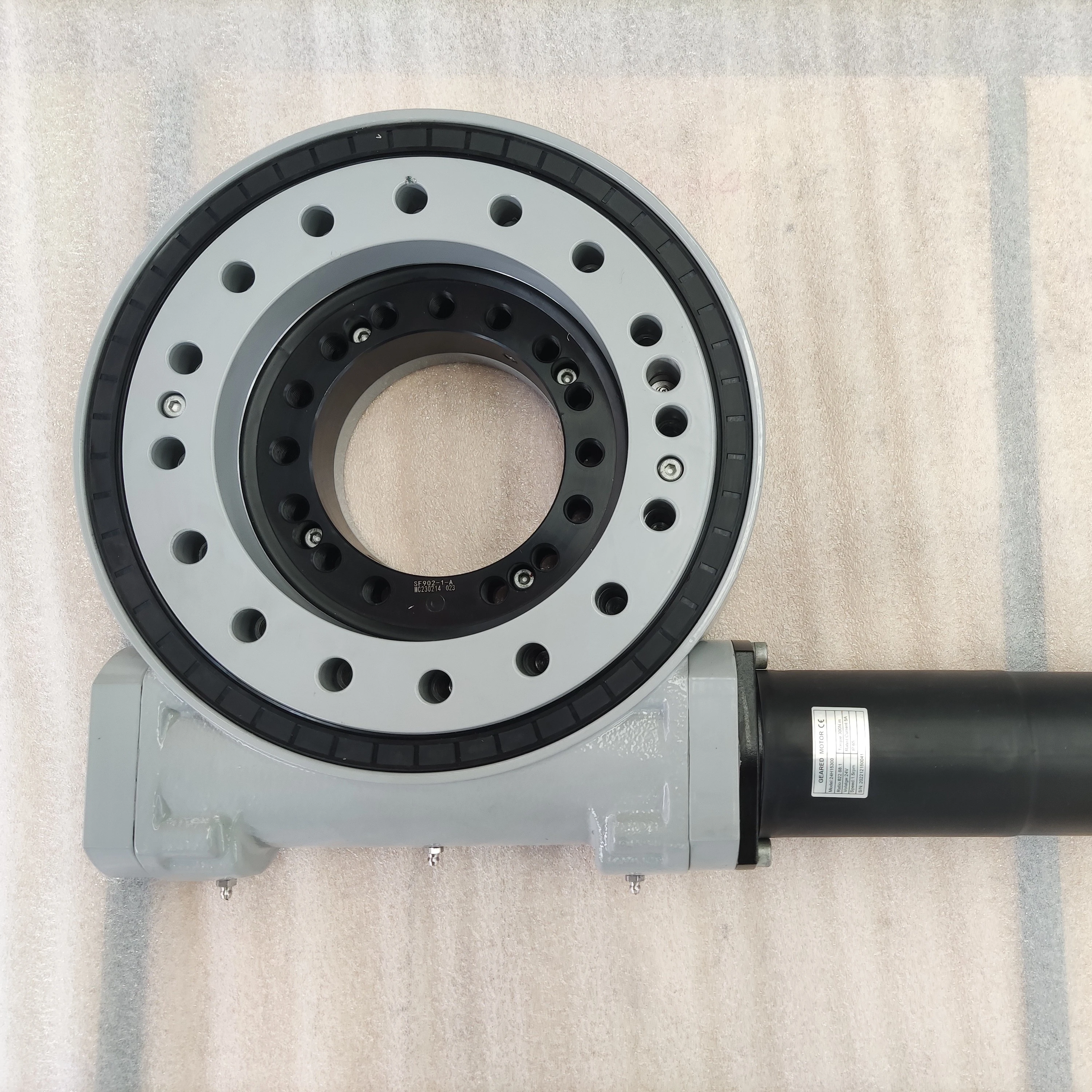 

SE9 IP65 High Precision Dual Axis Slew Drive With 24V Dc Motor for Solar Tracker System and for Solar Panels