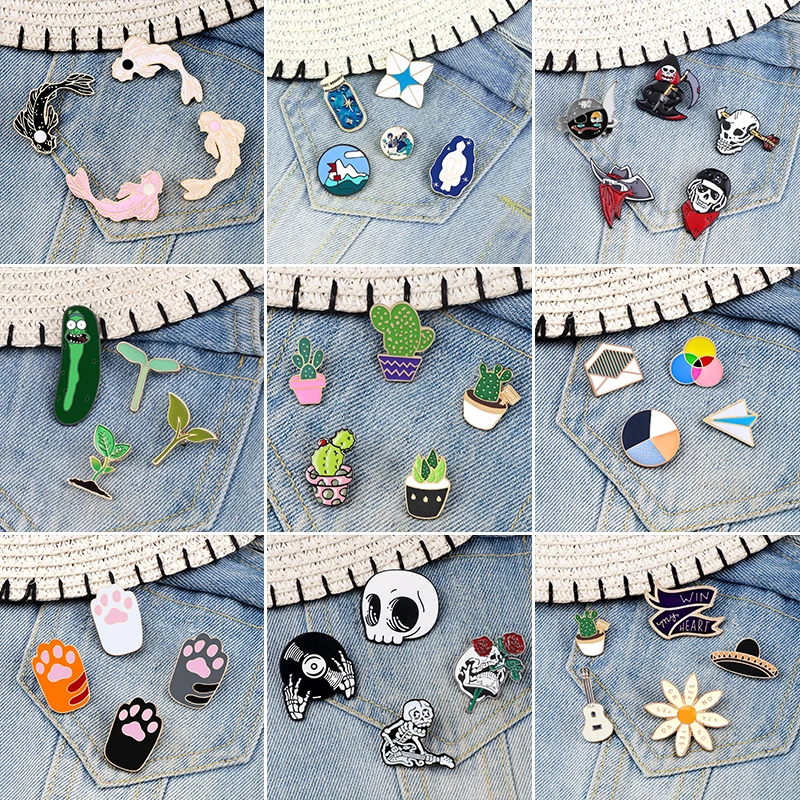 4-5 pz/set Green Tree Bud spille Yin Yang Koi Fish Pins smalto Ukulele spilla gatto Paws scheletro Grim Reaper distintivi gioielli