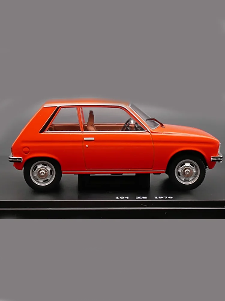 Diecast 1:24 Skala IXO 104 ZS 1976 Alloy Vehicle Model Gotowy Symulator Kolekcja Dekoracja Prezent Zabawki Wyświetlacz ﻿