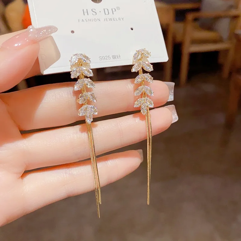 Wheat stalk tassel earrings, a delicate and luxurious design2026Trendy and popular earrings with a unique design for women