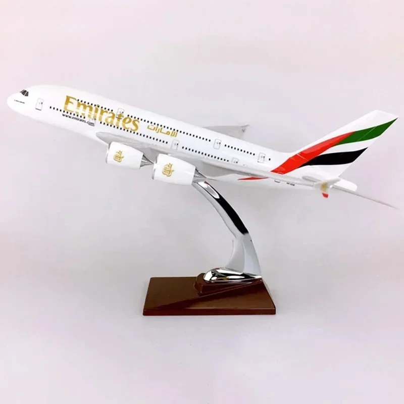 36CM 1:200 A380 Resin Plastic Plane Model United Arab UAE Airline with Base Aircraft Airplane Toy For Collectible