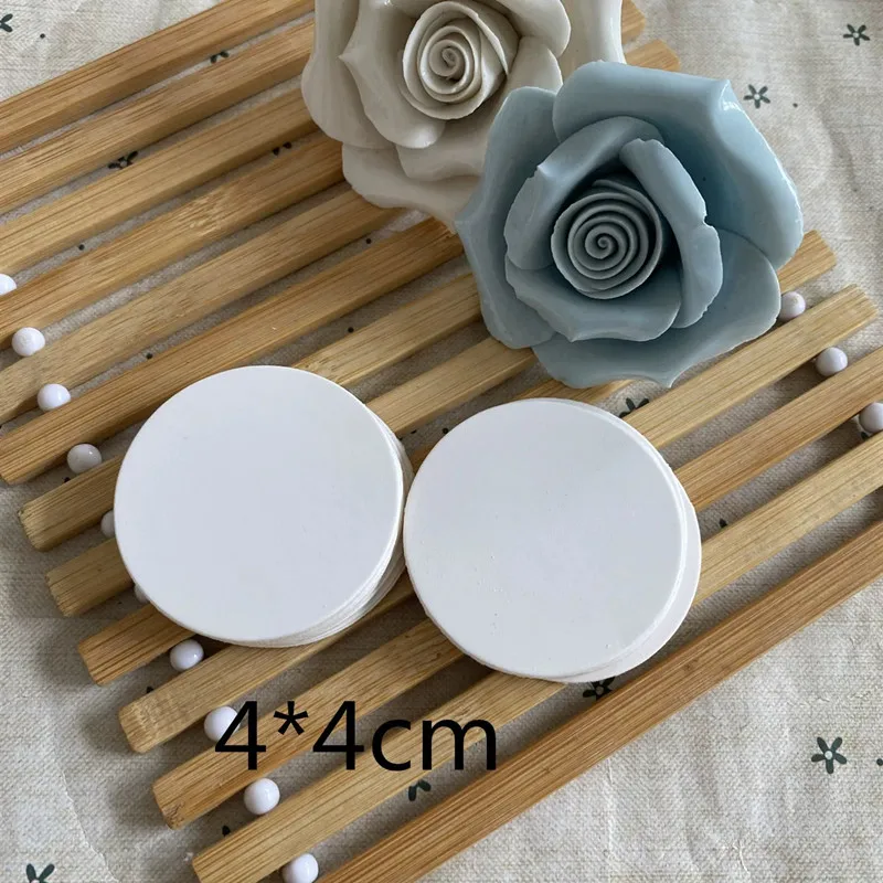 100 sztuk 4*4cm biały czarny brązowy papier pakowy tagi okrągły bagaż uwaga ślub etykiety z imionami puste cena wisząca etykietka bez otworu — zdjęcie 6