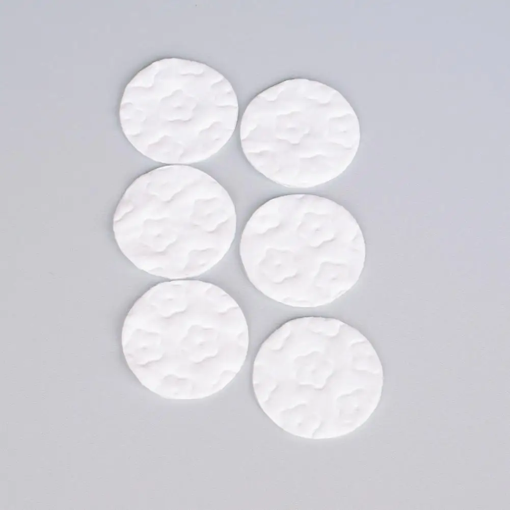 100枚入り 丸型コットンパッド、厚手で柔らかいメイク落としパッド、ふわふわの質感のフェイシャルコットンラウンド（顔と爪用）