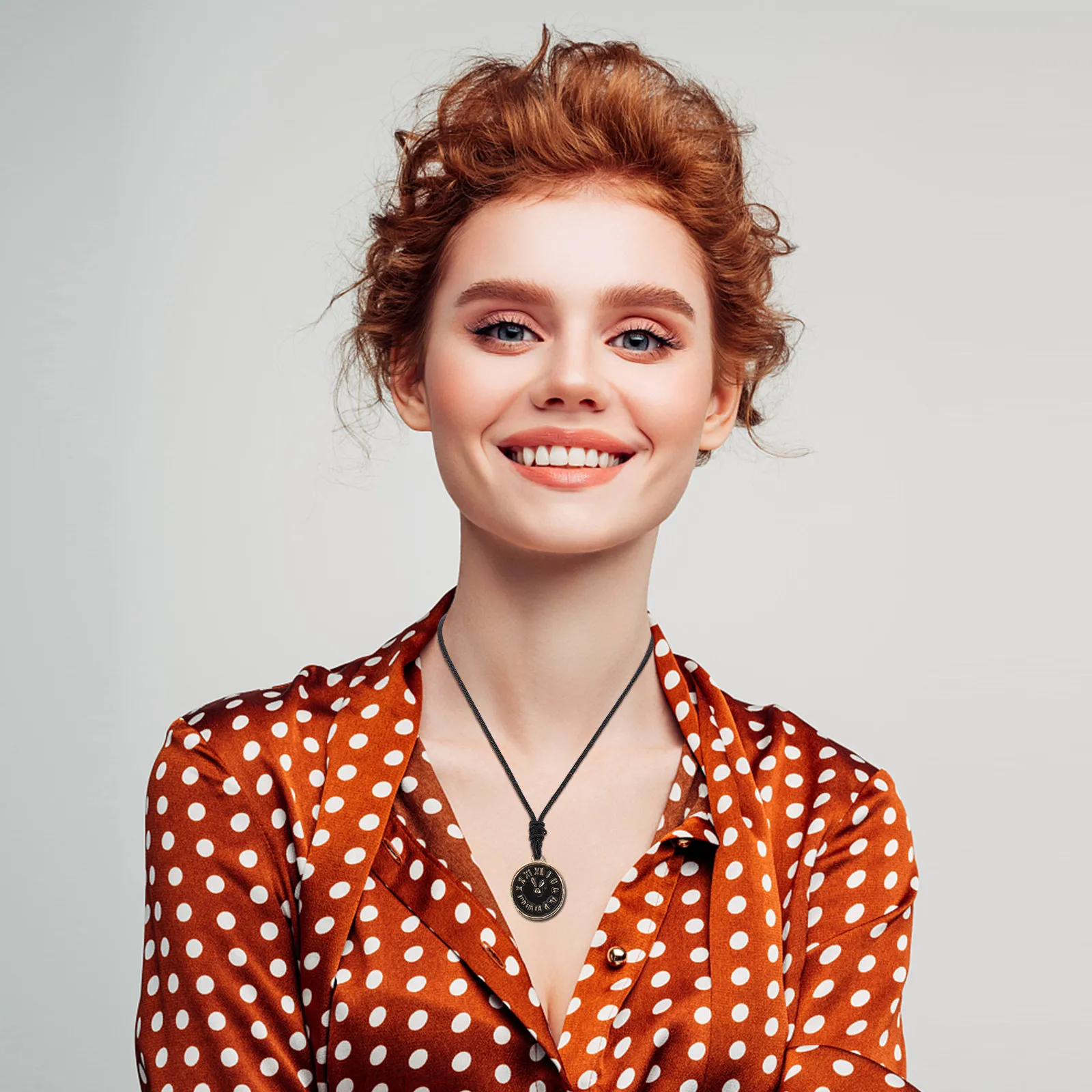 

40Pcs Watch Gear Charms Vintage Alloy Clock Pendants Elegant DIY Jewelry Making Supplies for Necklace Bracelet Anklet Hanging