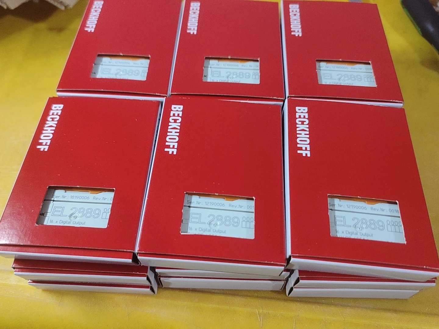 New original BECKHOFF EL2889 digital output module