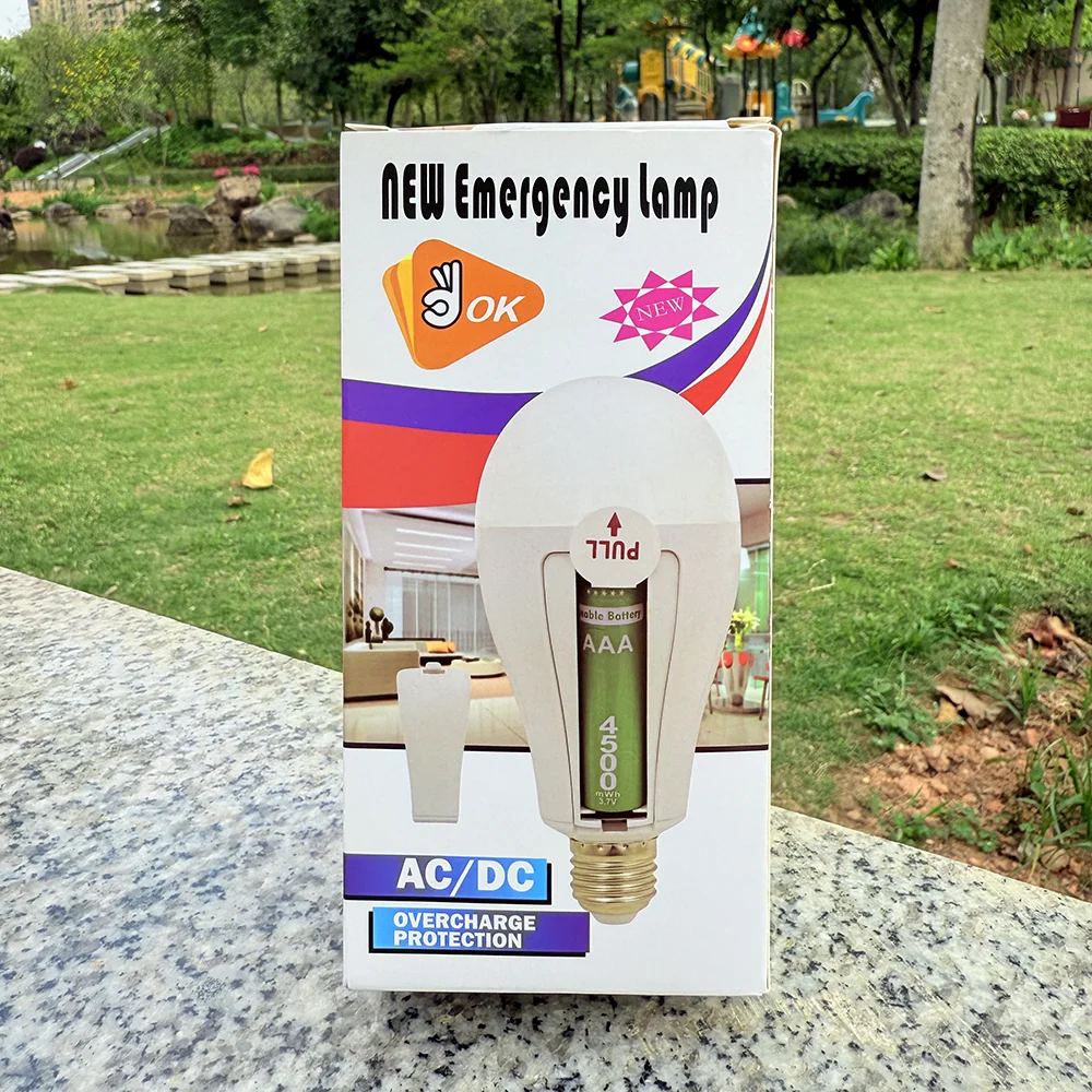 LED Emergency Bulb Charging Chip Emergency Power Failure Camping Outdoor Spare Light Can be used as a flashlight 18650 battery