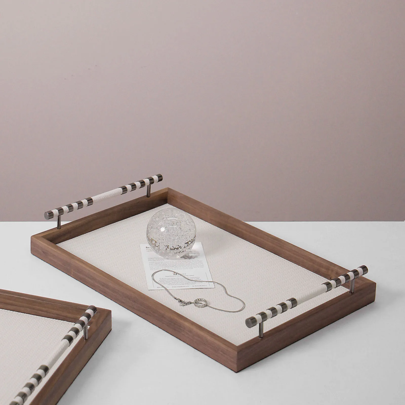 

Modern Loller Brown Wooden Leather Square Storage Tray Leather Scented Candle Tray Ornaments Decorative Desktop Storage Tray