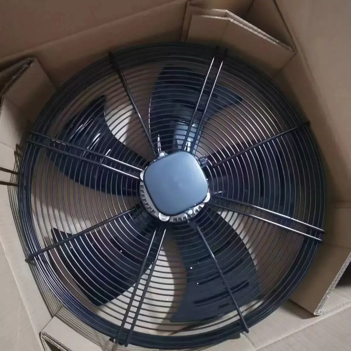 FN045-4DK.2F.VP2 ZIEHL-ABEGG New Cold Fan