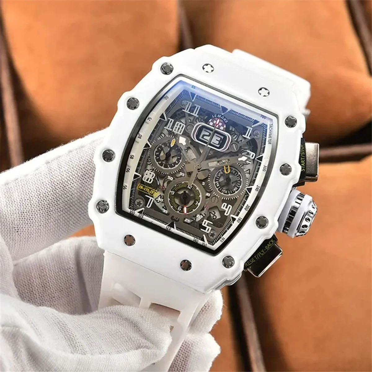 ساعة رجالية فاخرة على الطراز الميكانيكي مقاومة للماء 6 إبرة تشغيل ساعة ثانية على شكل برميل النبيذ كوارتز 2