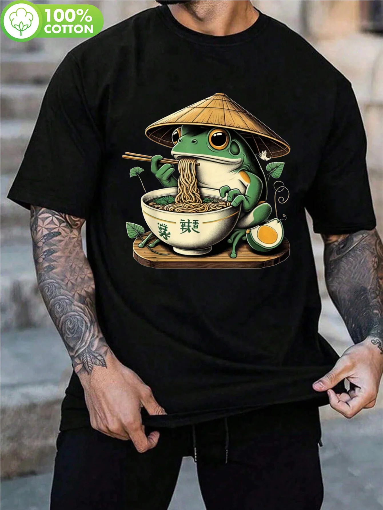 

Men's 100% Cotton Crew Neck T-Shirt with Whimsical Frog Eating Noodles & Chopsticks Print - Summer Casual Tee for Outdoor Activi