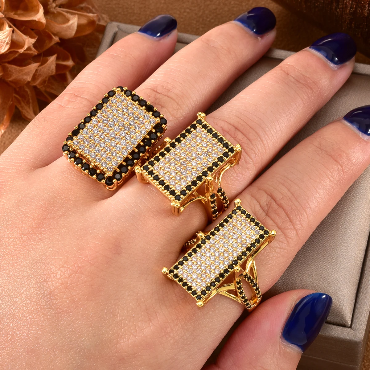 

Gold Plated Micro Paved Square Ring Hip Hop Personality Statement Valentines Day Party Gift for Men Fashion Jewelry Present