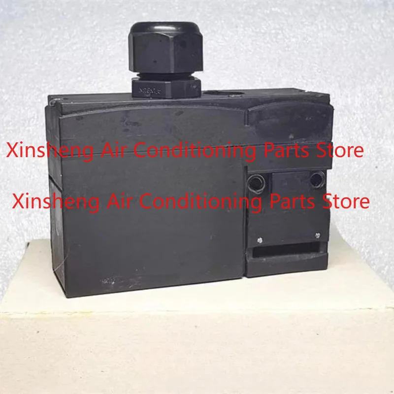 AZM 170-02ZK 170-02ZRK 170-02ZRKA 170-11ZRK 170-11ZK 170-11ZRKA Safety Door Switch