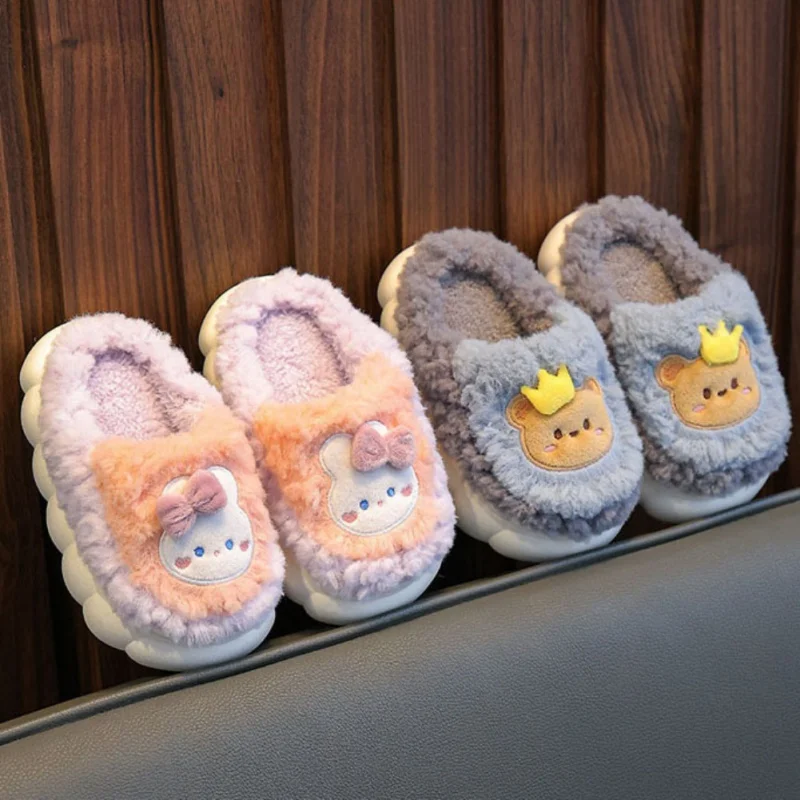 Nowe zimowe kapcie pluszowe dla dzieci Cute Cartoon Bear Bunny Non-Slip Soft Sole Warm Indoor Slides Girls Boys House Cotton Shoes 2-10Y