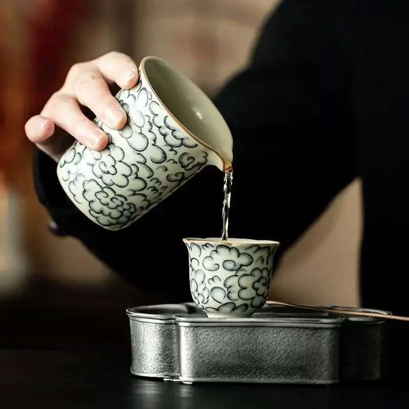230ML Antique Ru Kiln Xiangyun Ceramic Tea Sea Fair Cup Dividing Tea Ware Opening Can Raise Teacup Kung Fu Tea Set Accessories