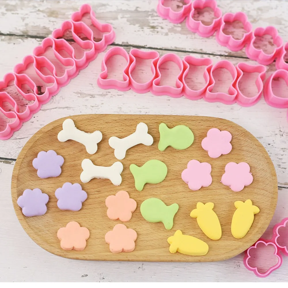 Fish Shaped Treats Cookie Cutters Plastics Small Bone Baking Mold Mini Goldfish Dog Paw DIY Cake Mould Pet Baking Tools