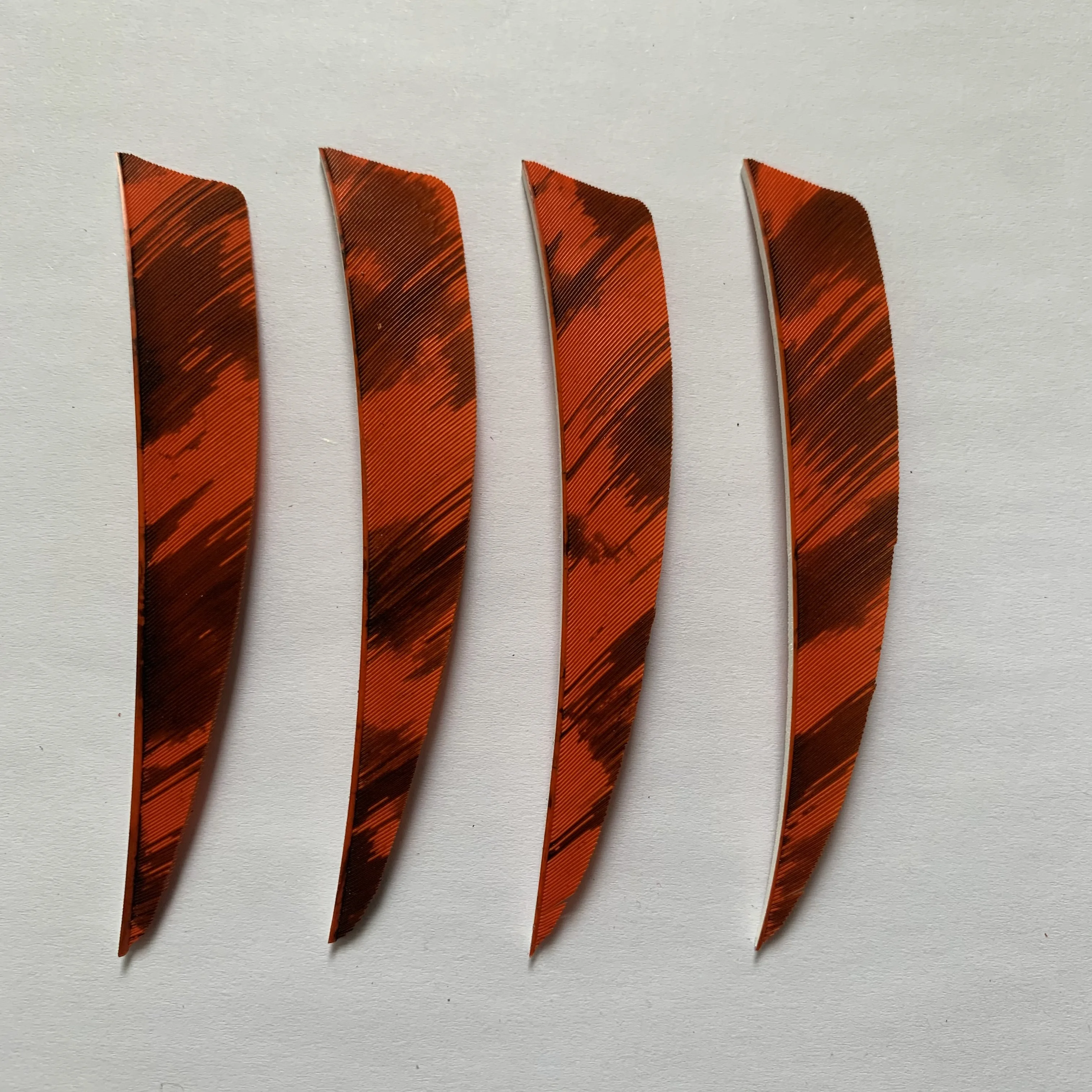 50Pcs 4 Inch Ink Painting Real Right Wing Arrow Feather Fetching Shield Cut FetchesFeathers Archery Accessoriessories