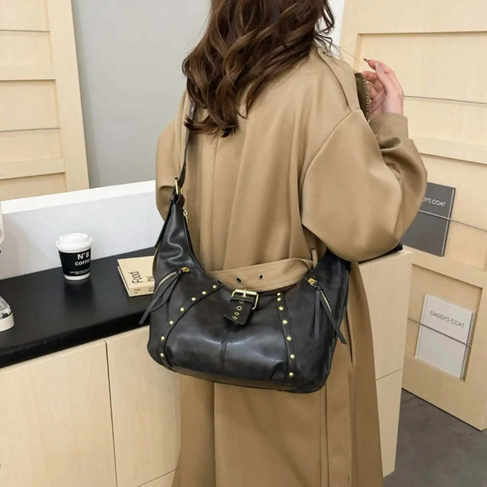 

Oil Wax LeatherRetro American Style Rivets Buckle Crossbody Bag Fashion Design Korean Style Locomotive Style Underarm Bag