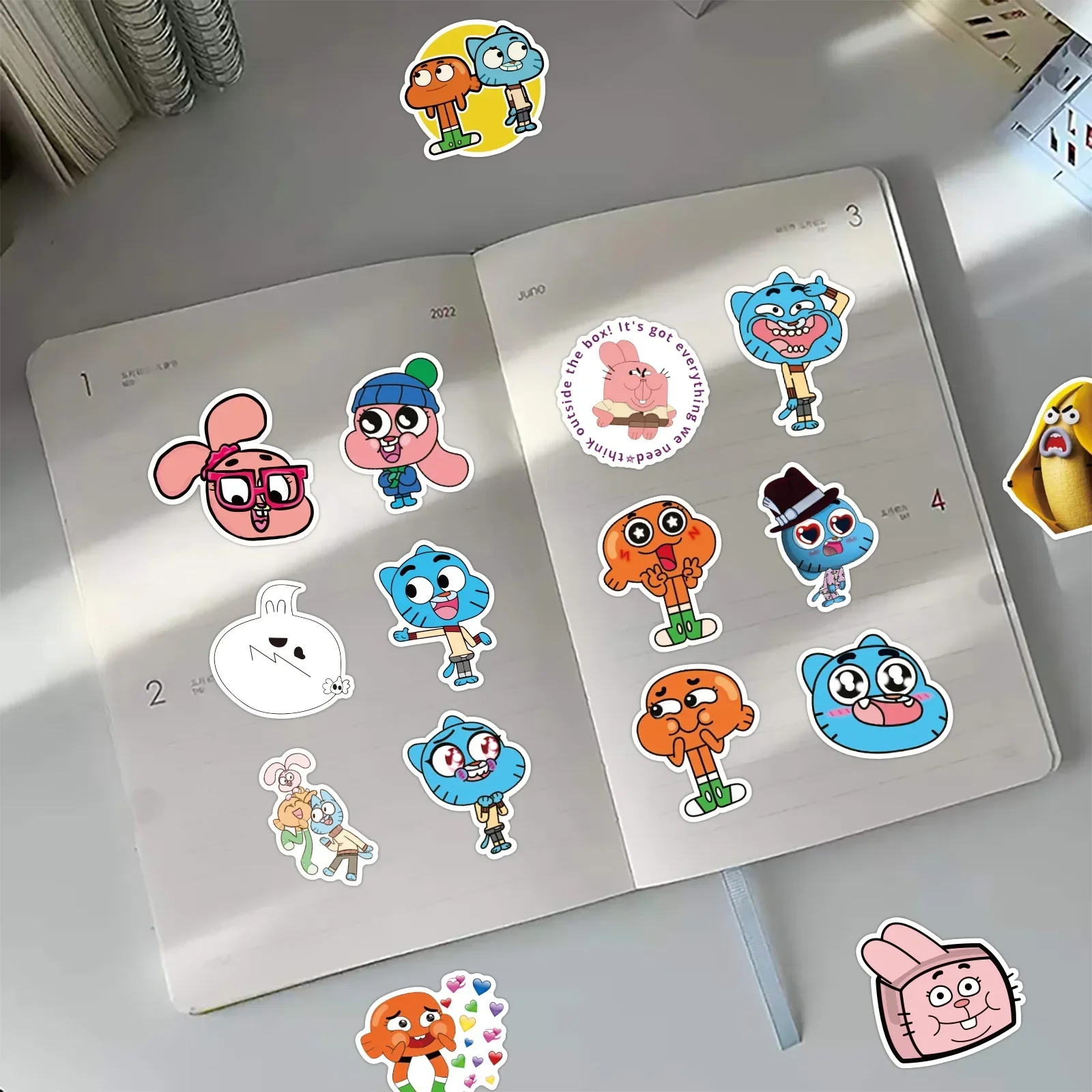 100pcs Cartoon Funny Animation The Amazing World of Gumball Luggage Mobile Phone Waterproof Graffiti Sticker