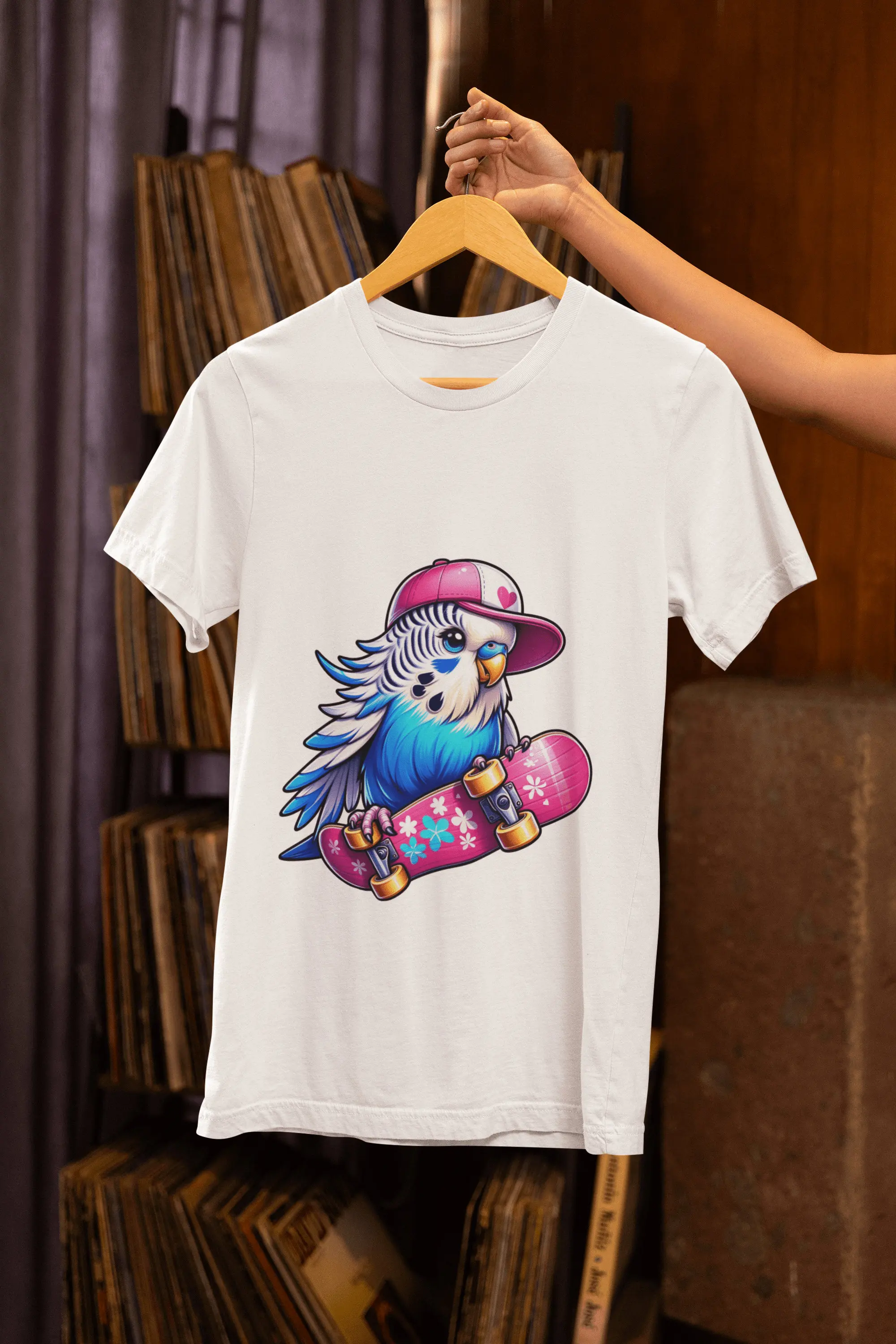 Trendy Skateboarding Budgie T Shirt Colorful Parrot Skateboarder Urban Streetwear for Bird Lovers Perfect