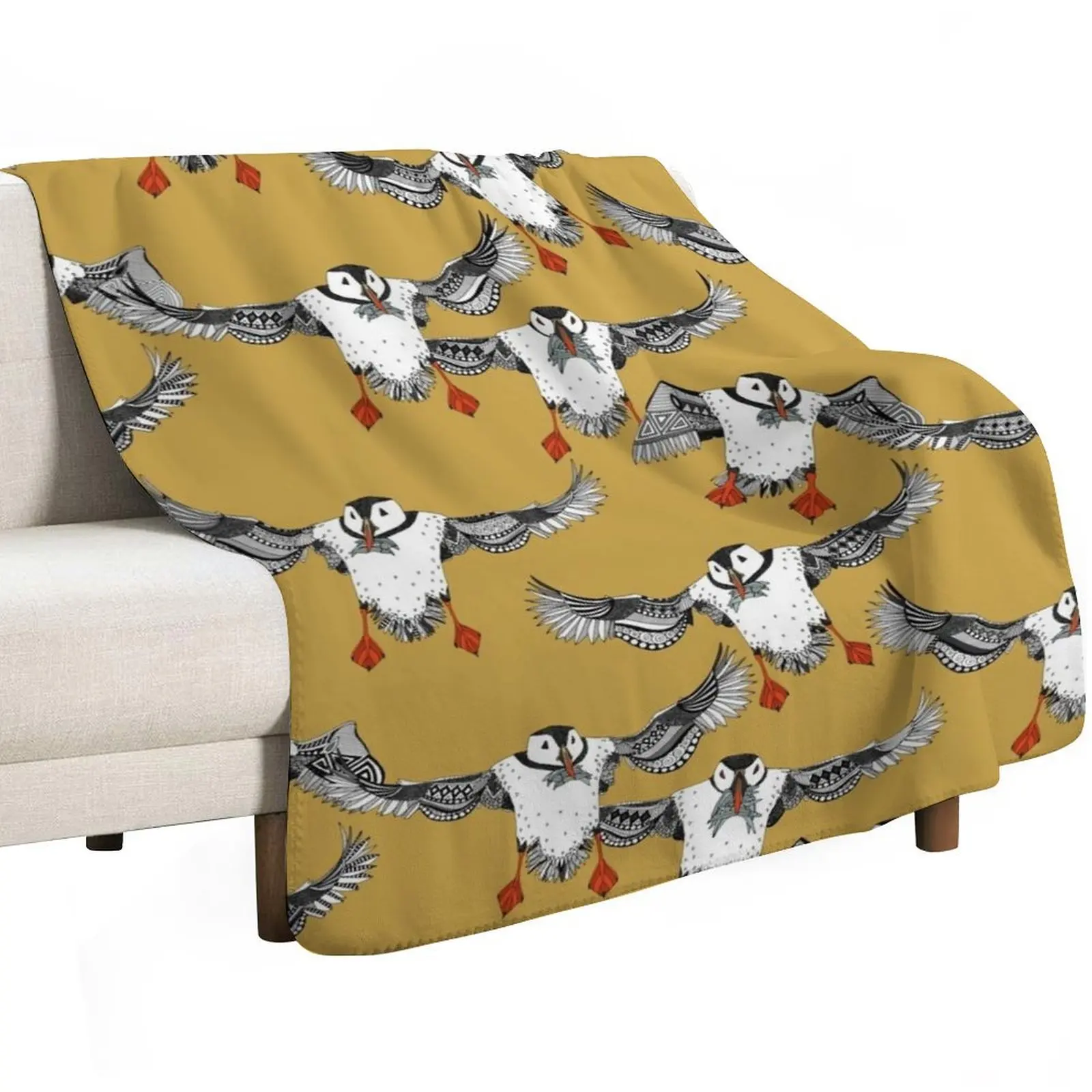 Atlantic Puffins gold Throw Blanket Soft Bed Fashionable Personalized Gift Single Blankets For Sofas Thin Blankets