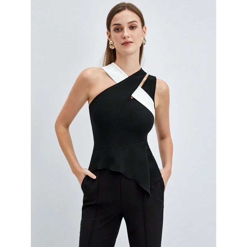 Best-selling women's clothinginsTrendy vest with contrasting color design and cross-strap top for spring and summer