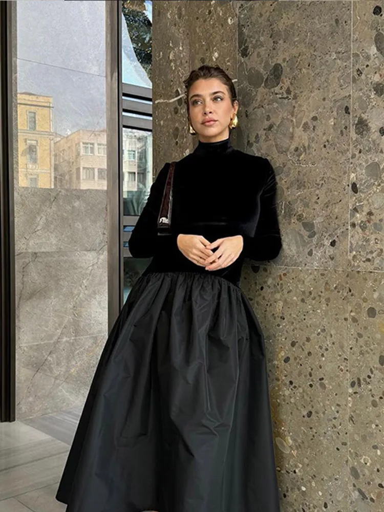 Elegant Velvet Patchwork Pleated Hem Black Maxi Dress Chic Mock Turtleneck Full Sleeve A-line Robes 2024 Winter Lady Party Gowns