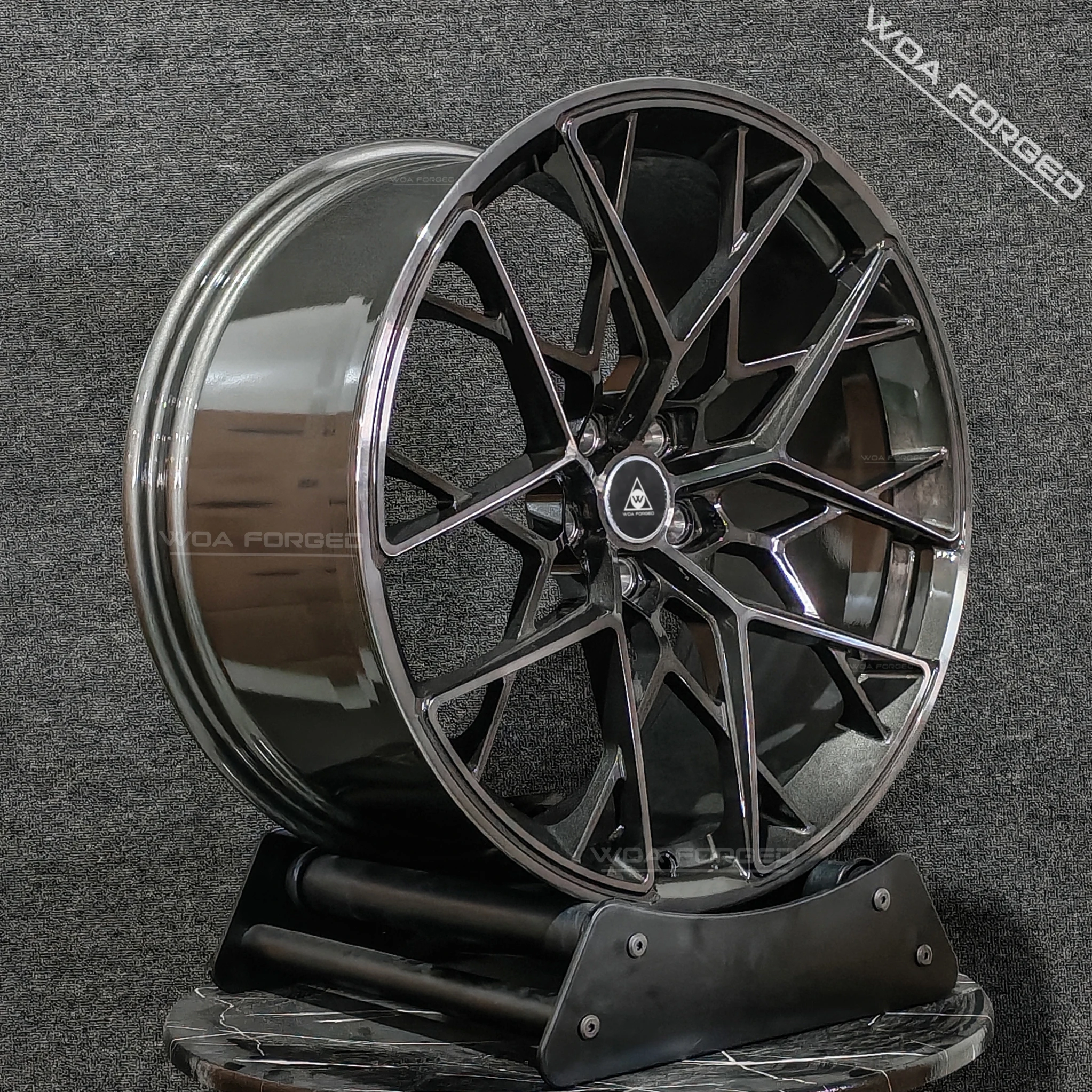 6061T6カスタムFF10マルチスポークスポーツカーホイール軽量鍛造アルミニウム5x114.3 PCD 35mm/40mm ET乗用車用新品