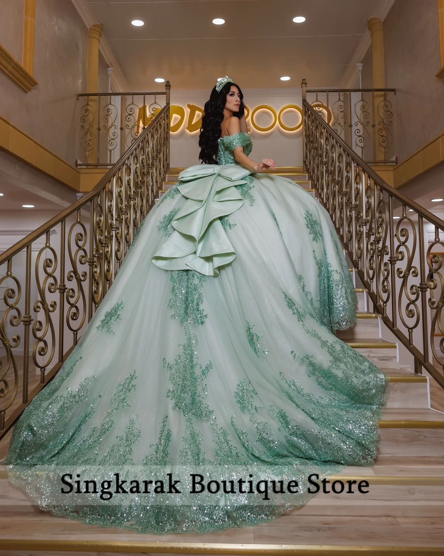 Robe de bal princesse verte de luxe pour filles, 15 robes de Quinceañera, avec des Appliques de perles en cristal, robe de fête d'anniversaire, personnalisée, nouvelle collection 2025