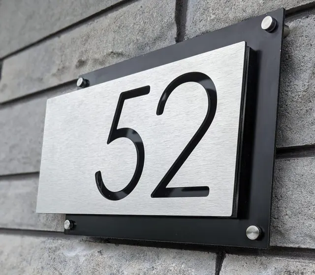 Srebrny aluminium Metal Art Nowoczesny wystrój domu Spersonalizowana tablica na drzwi Numer domu Numer mieszkania Numer pokoju hotelowego Numer pokoju egzaminacyjnego znak