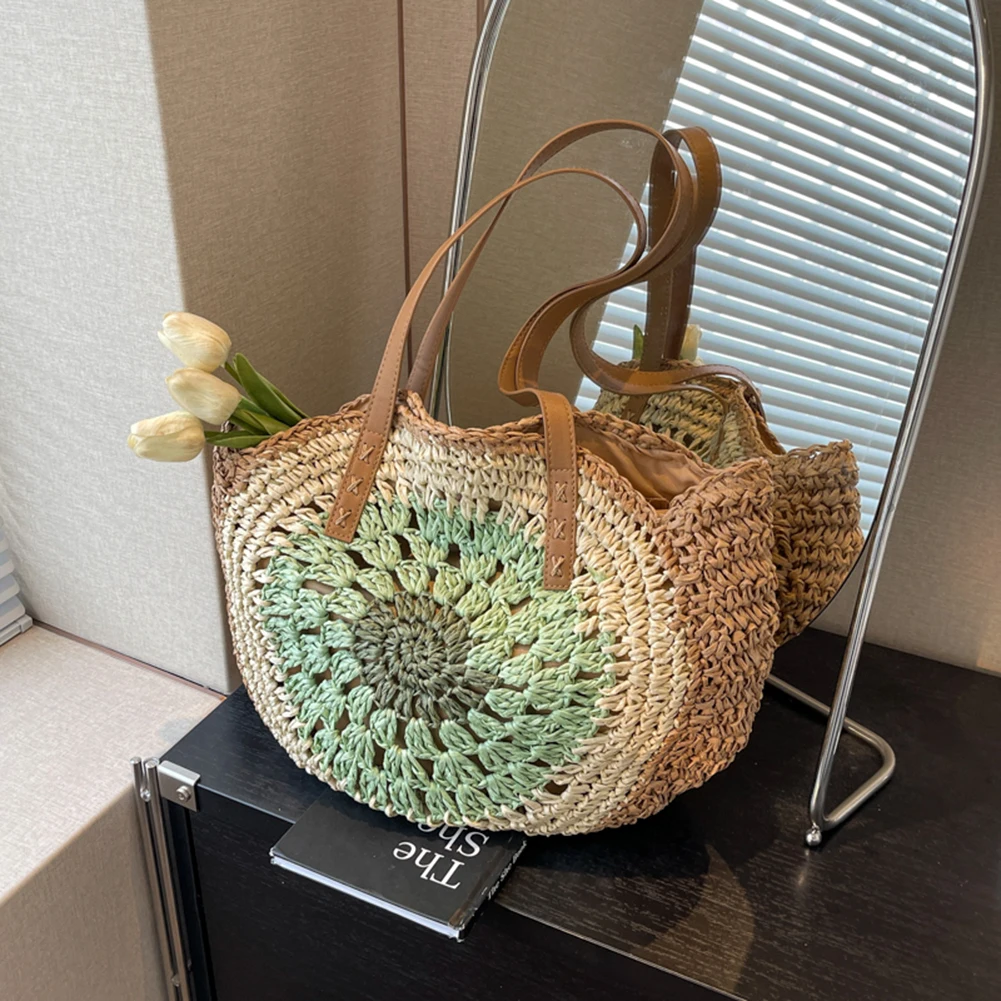 Round Casual Tote Bag with Zipper Closure Vacation Bag Trendy Large Woven Beach Bag Holiday Travel Handbag for Women and Girls