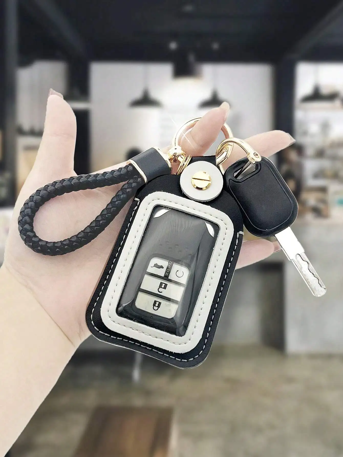 

Универсальный держатель для автомобильных ключей из искусственной кожи с плетеным ремешком для ключей BMW, Audi, Buick