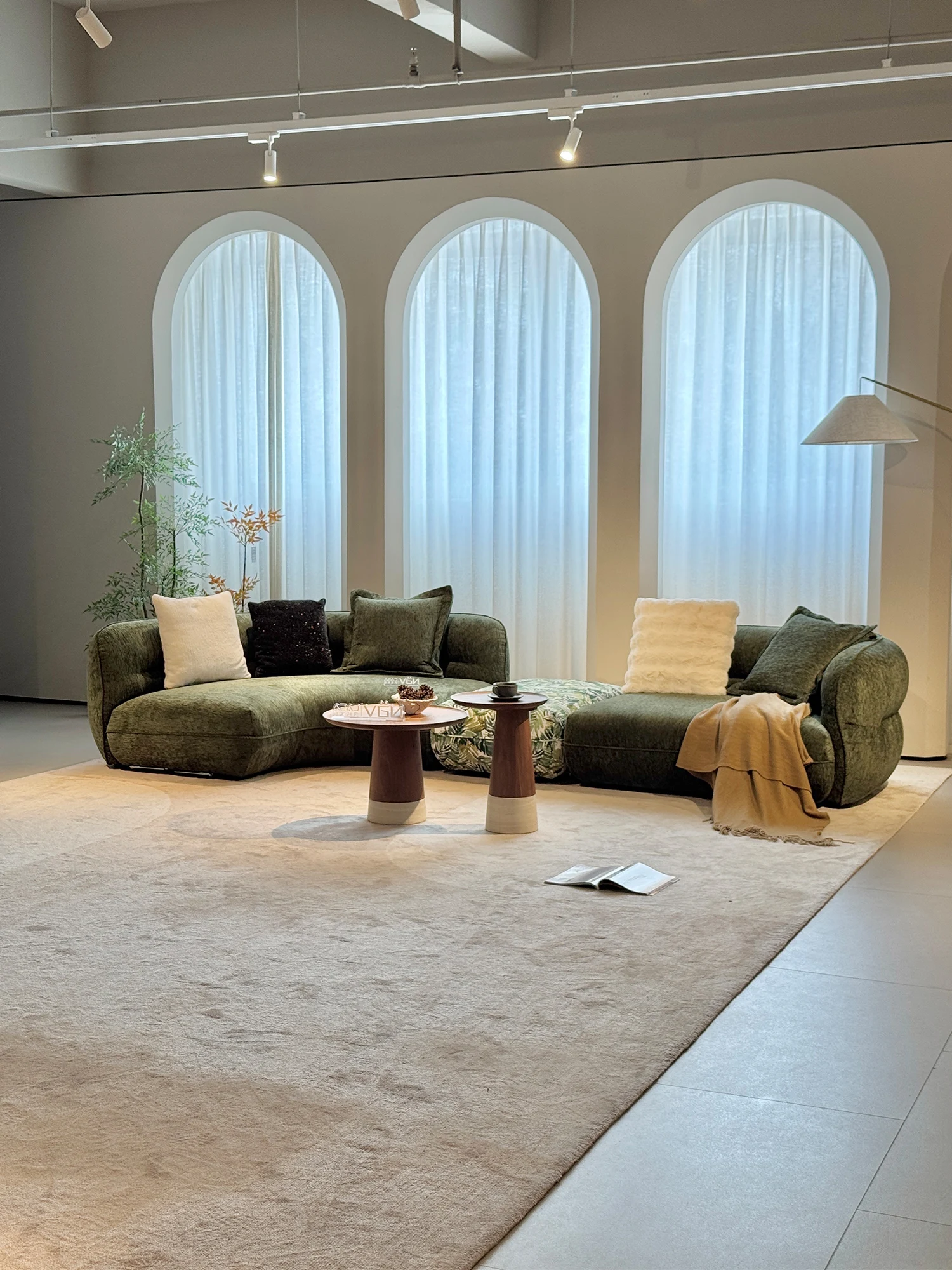 Green Chenille Modular Corner Sofa With Leaf Print Ottoman Rounded Armrest Floor Style Deep Seat Pillows For Living Room Villa