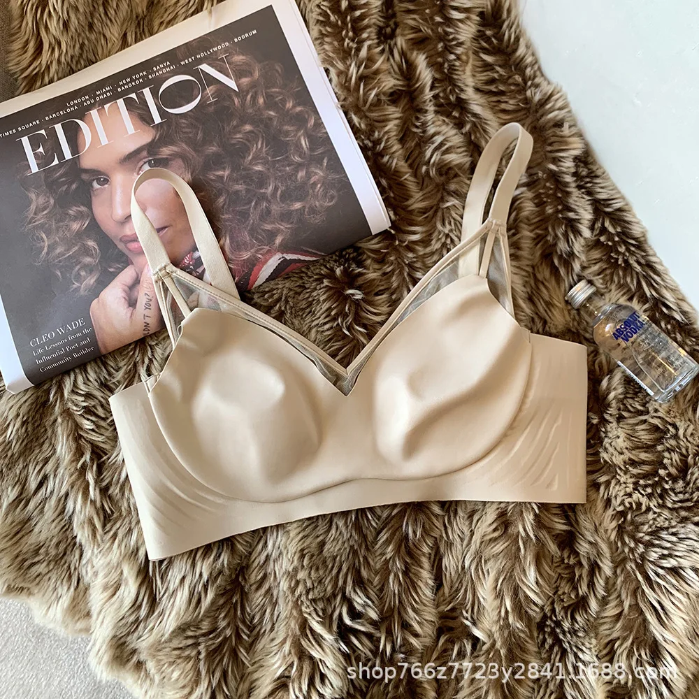 Crystal Cup Underwear Female Seamless No Steel Ring Soft Support Rabbit Ears Close Breasts Beautiful Back Big Breasts Small Bra