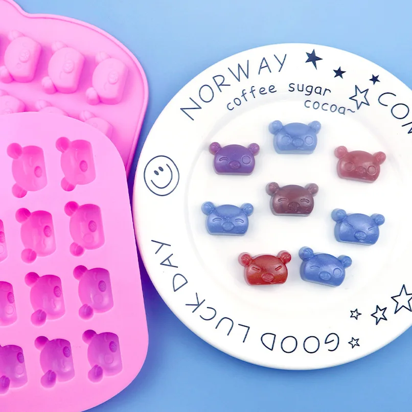 16-even Cute Cartoon Bear Silicone Chocolate Mold Sealing Wax Vertical Mould 029