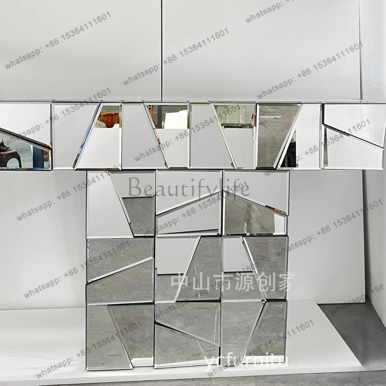 Modern simple mirror furniture, entrance table, entrance platform, European-style strip case partition, view platform mirror