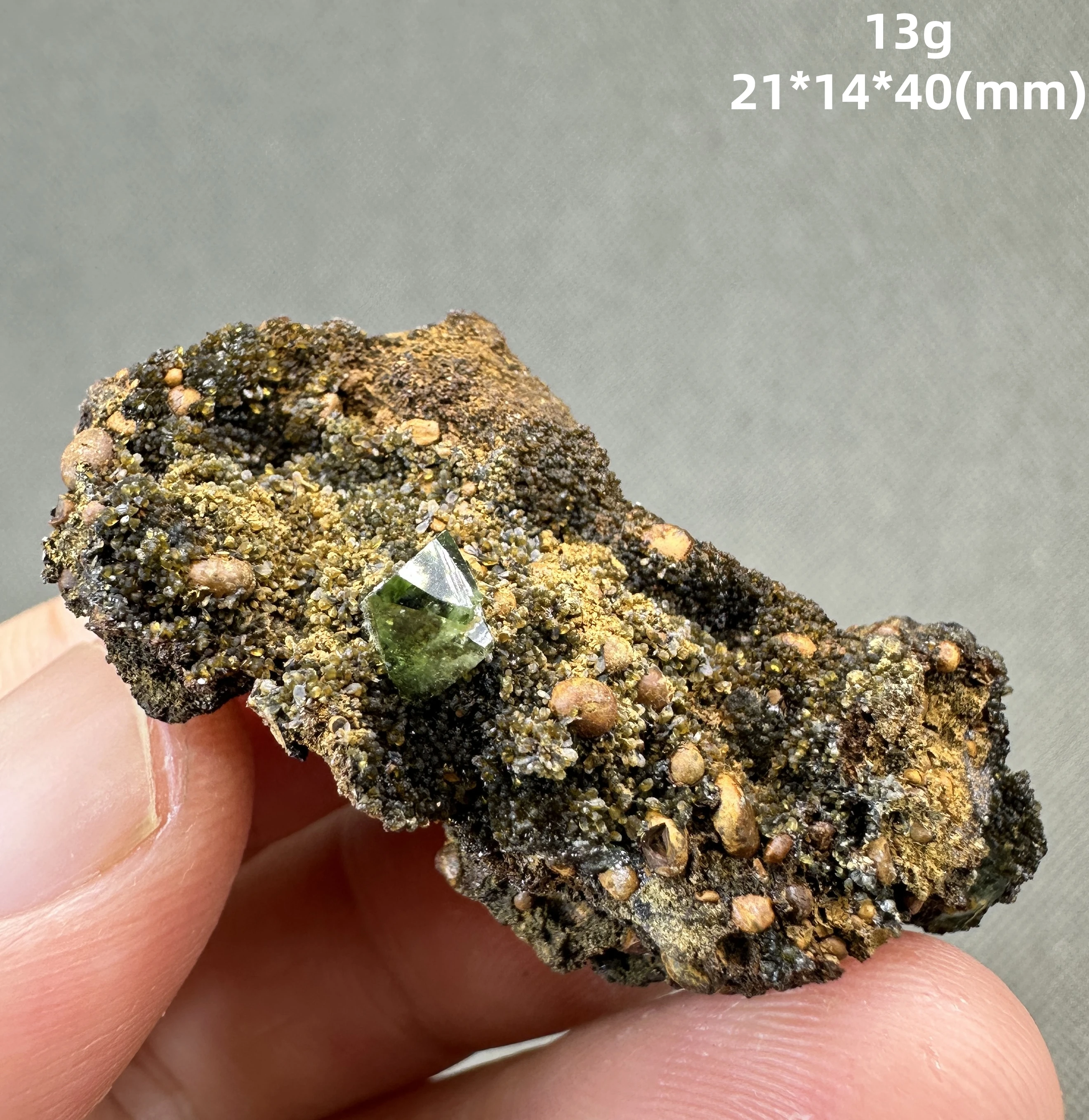 

13 g Natural rare Ludlamite mineral specimen + healing quartz crystals and stones rock gemstone